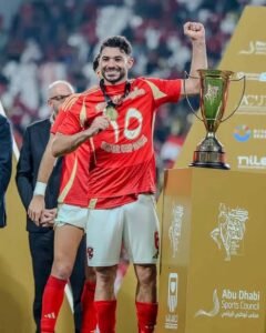 لاعب الأهلي ياسر إبراهيم